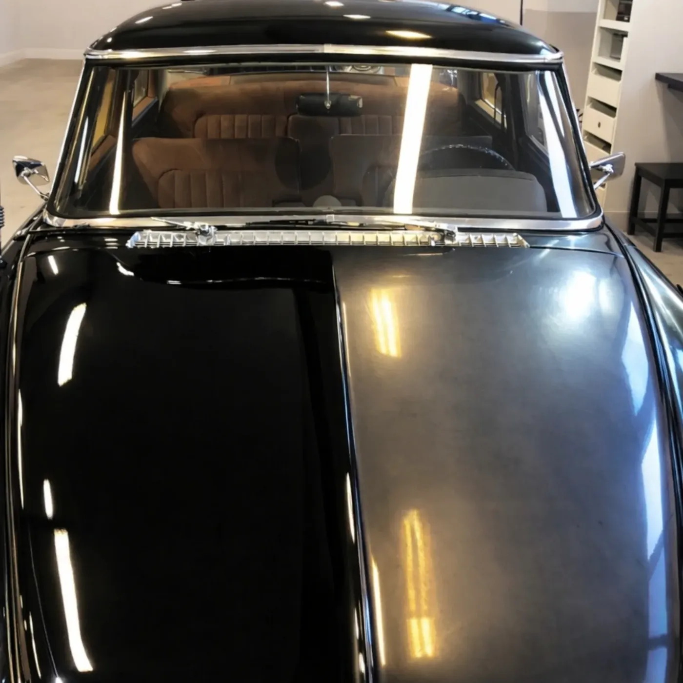 Bonnet half polished, half untouched