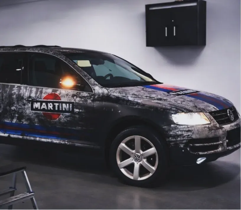 VW Touareg in a Martini-style livery